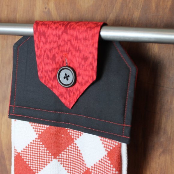 ""GRILL, EAT, CHILL, REPEAT" TOWEL CHECKERED RED WHITE BLACK HANDMADE HANGING - Picture 5 of 5